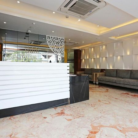 Capital O 10492 Hotel Onyx Garden Guwahati Exterior foto